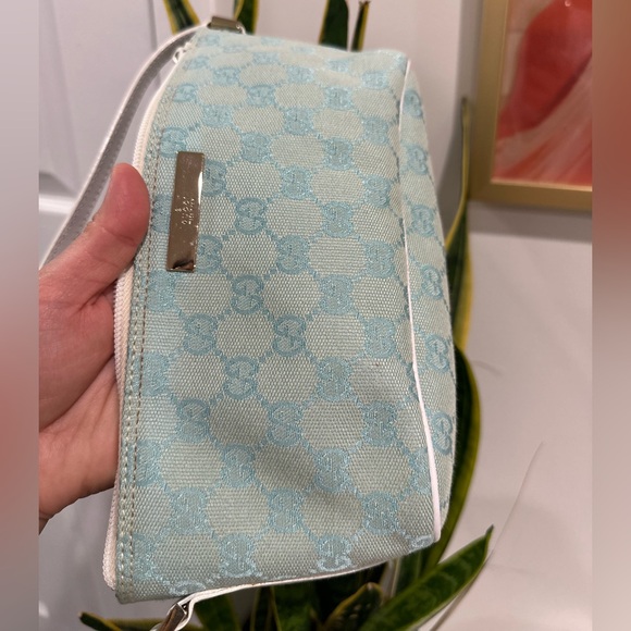 Authentic Gucci Pochette Handbag - Picture 11 of 16